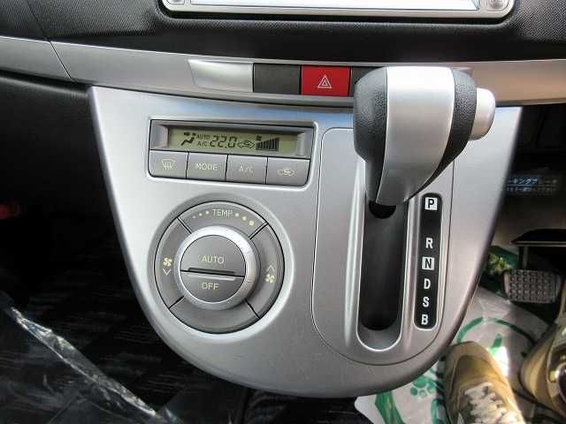 DAIHATSU MOVE CUSTOM 2010