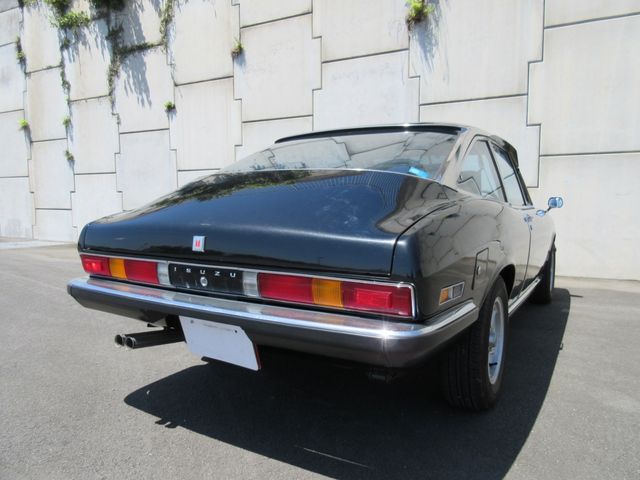 ISUZU 117 COUPE 1978