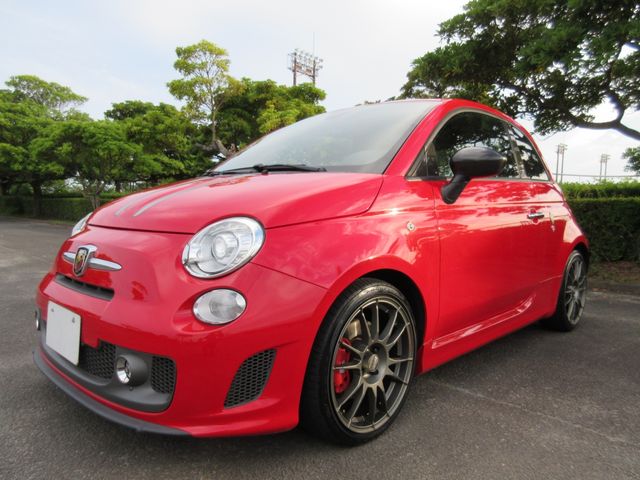 FIAT ABARTH 695 2011