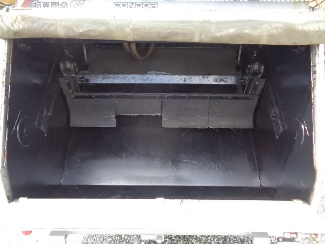 NISSAN DIESEL CONDOR 2004