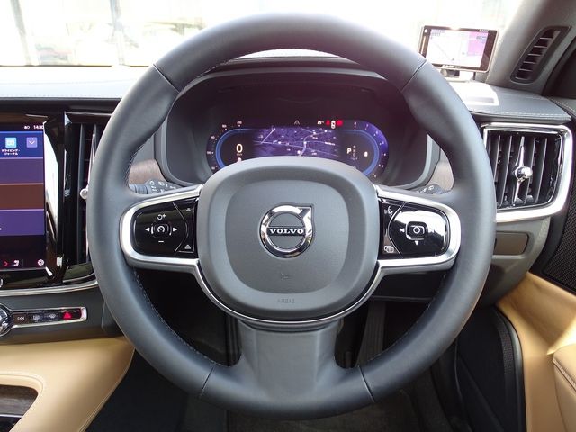 VOLVO VOLVO V90 2023