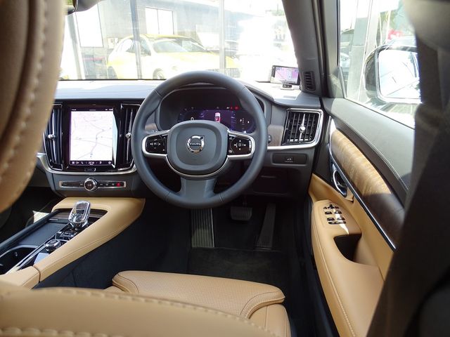 VOLVO VOLVO V90 2023