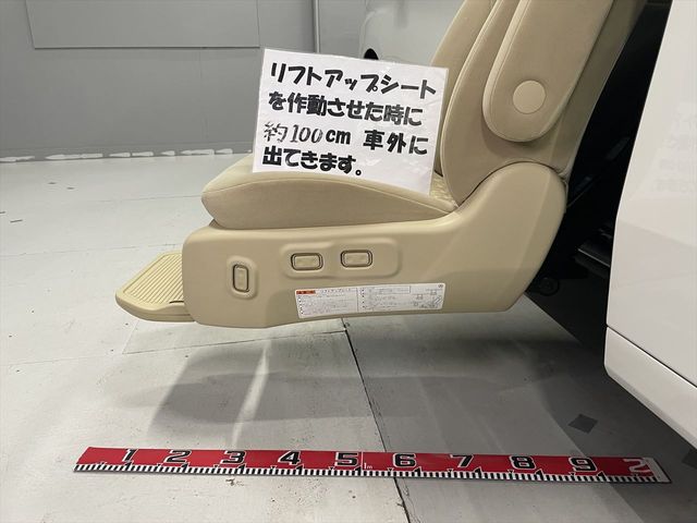 TOYOTA VELLFIRE  HYBRID 4WD 2016