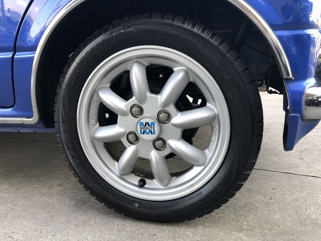 DAIHATSU MIRA GINO 2003