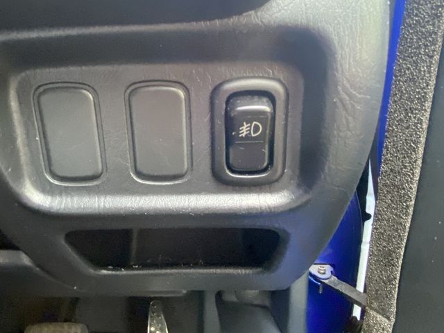 DAIHATSU MIRA GINO 2003