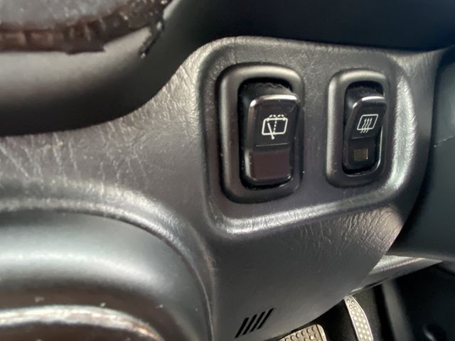 DAIHATSU MIRA GINO 2003