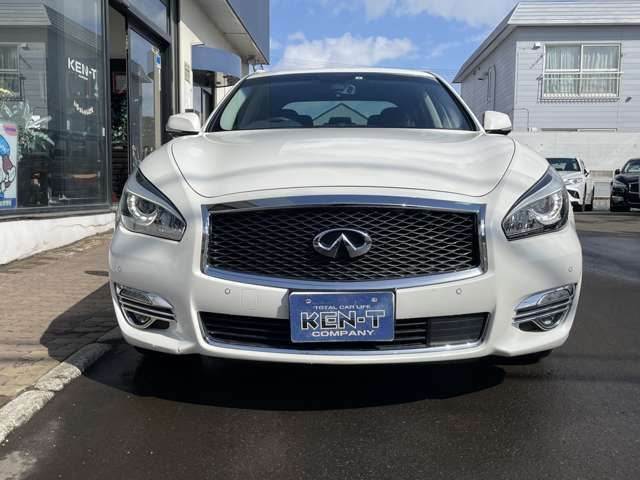 NISSAN FUGA 4WD 2019