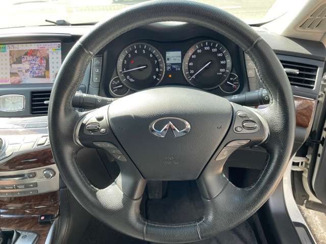 NISSAN FUGA 4WD 2019