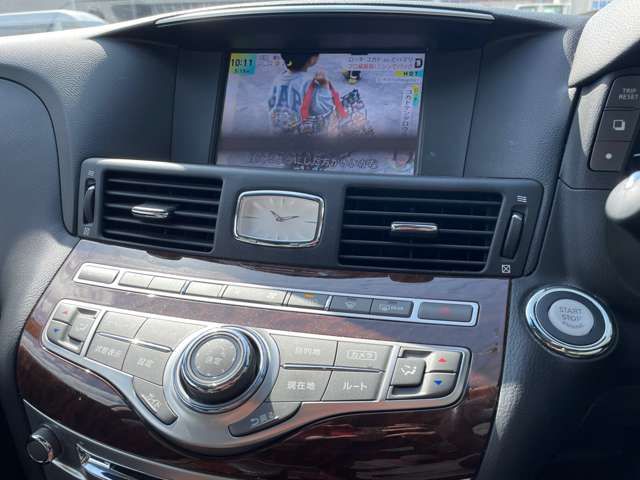 NISSAN FUGA 4WD 2019