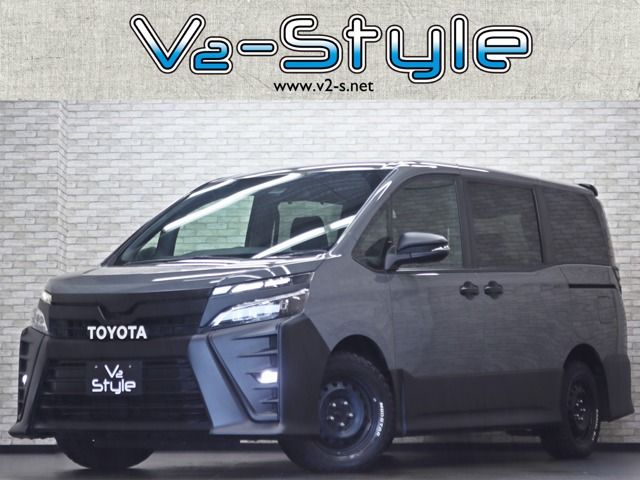 TOYOTA VOXY 2017