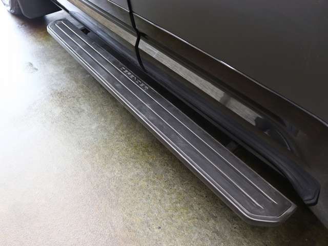 ROVER ROVER DEFENDER 2024