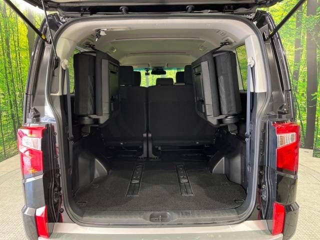 MITSUBISHI DELICA D:5 4WD 2023