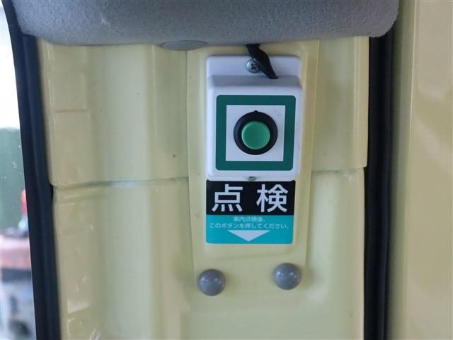 NISSAN NV350 CARAVAN 2018