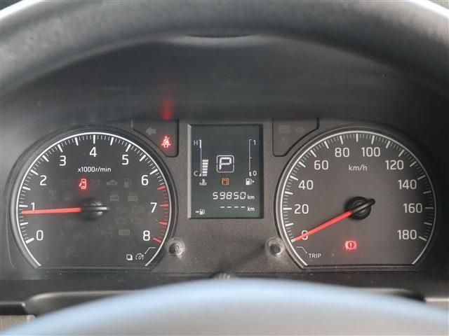 NISSAN NV350 CARAVAN 2018