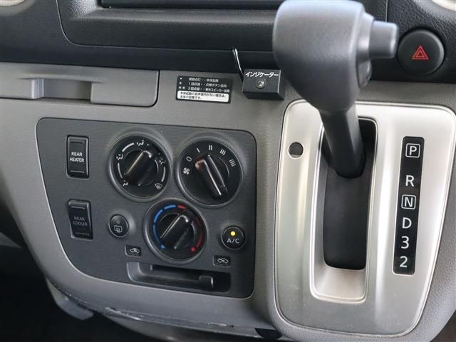 NISSAN NV350 CARAVAN 2018