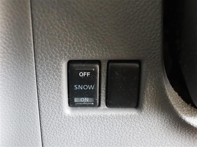 NISSAN NV350 CARAVAN 2018