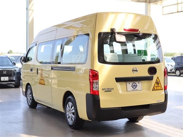 NISSAN NV350 CARAVAN 2018