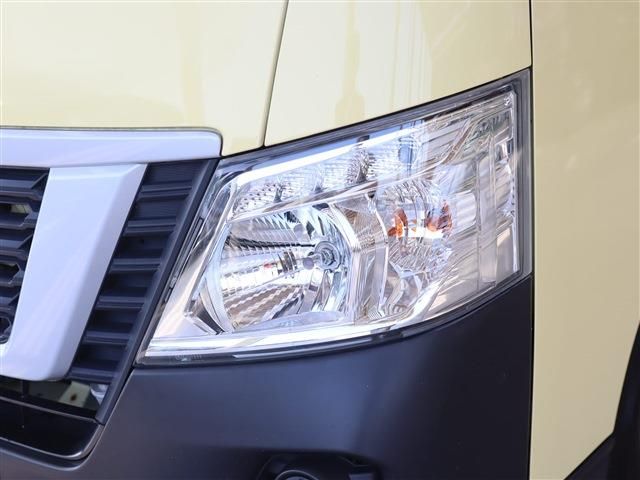 NISSAN NV350 CARAVAN 2018