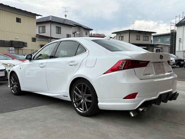 TOYOTA LEXUS IS300h 2013