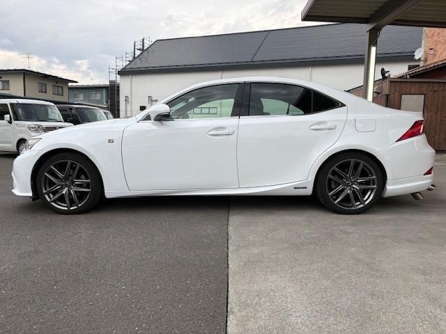 TOYOTA LEXUS IS300h 2013