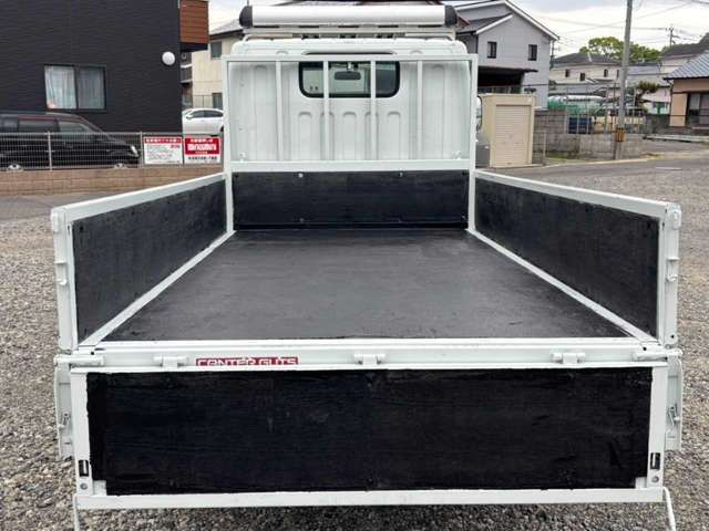 MITSUBISHI CANTER GUTS 2006