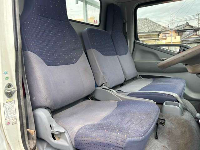 MITSUBISHI CANTER GUTS 2006