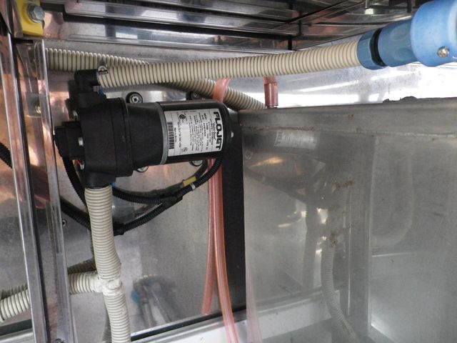 TOYOTA QUICK DELIVERY 2002