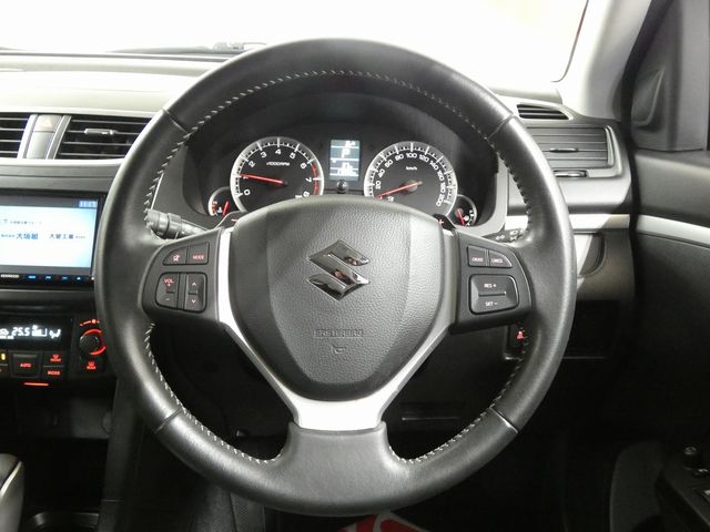 SUZUKI SWIFT 4WD 2016