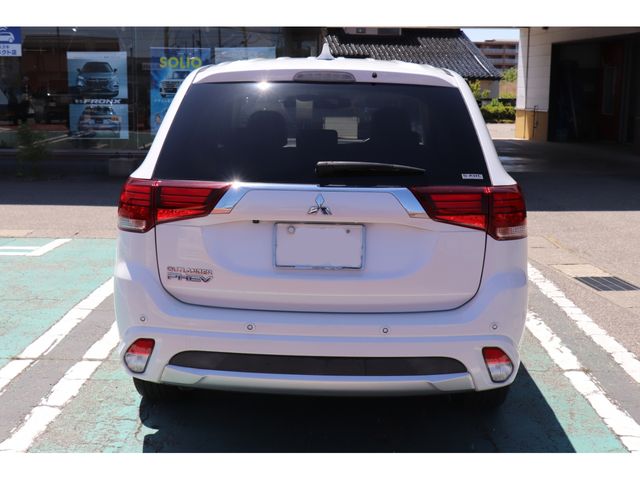 MITSUBISHI OUTLANDER PHEV 2018