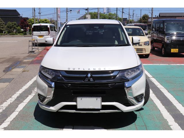 MITSUBISHI OUTLANDER PHEV 2018
