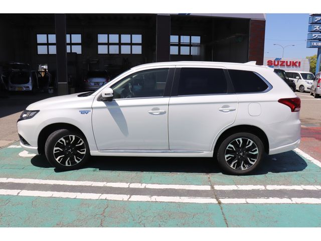 MITSUBISHI OUTLANDER PHEV 2018