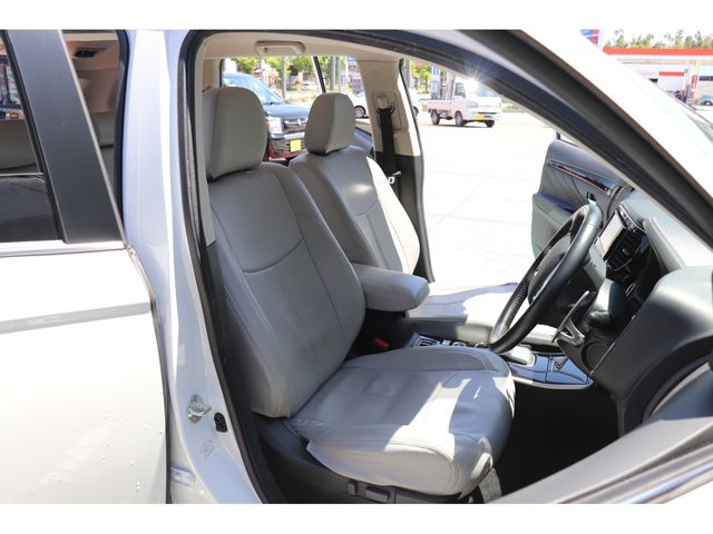 MITSUBISHI OUTLANDER PHEV 2018