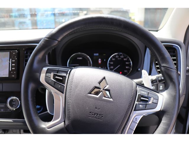 MITSUBISHI OUTLANDER PHEV 2018