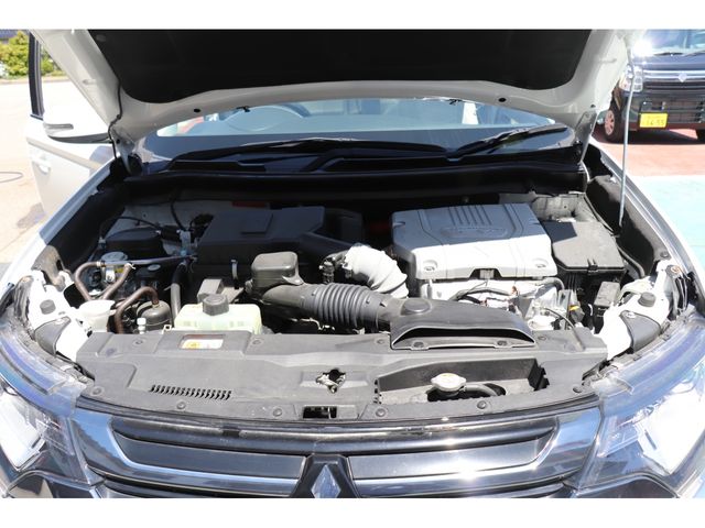 MITSUBISHI OUTLANDER PHEV 2018