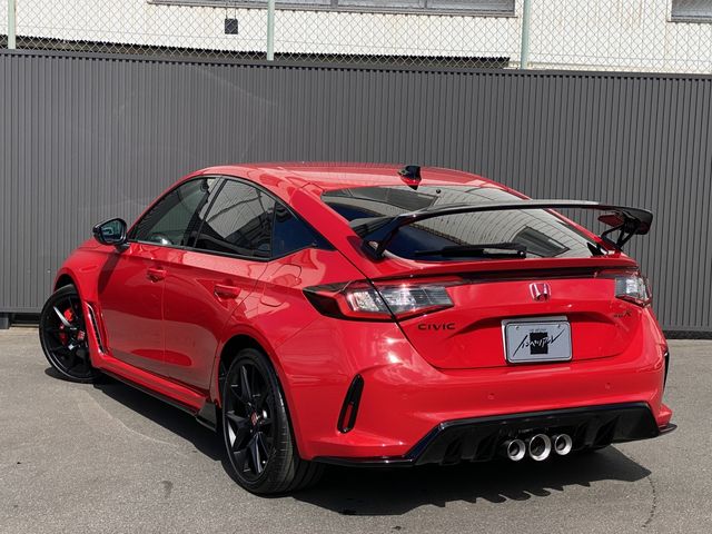 HONDA CIVIC hatchback 2025