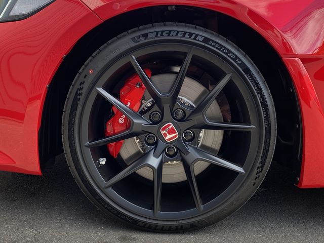 HONDA CIVIC hatchback 2025