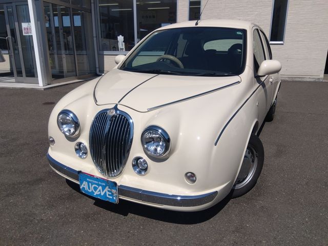 MITSUOKA VIEWT 2010