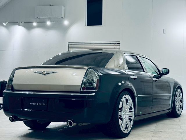 CHRYSLER CHRYSLER 300C 2005
