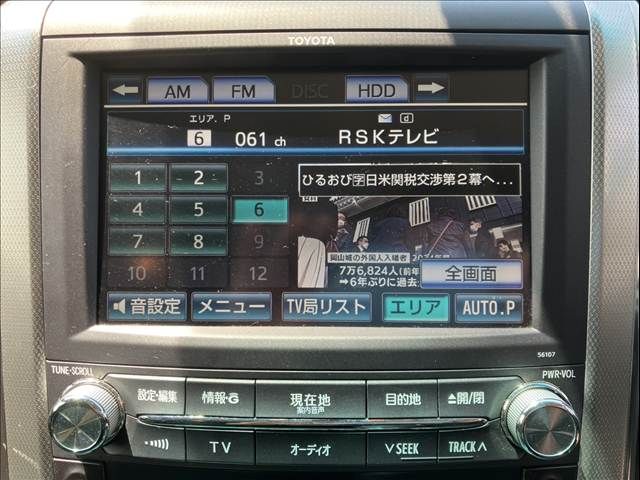 TOYOTA VELLFIRE 2013