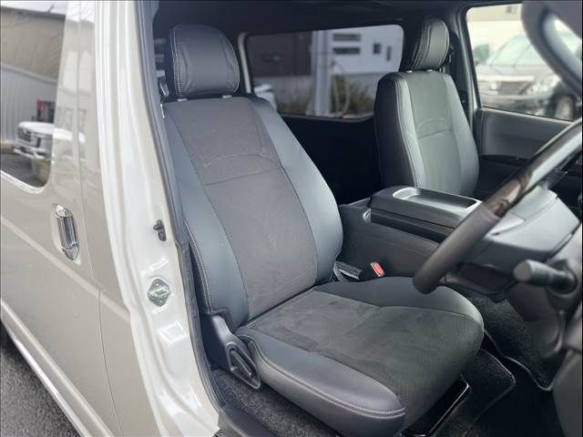 TOYOTA HIACE van 2WD 2023