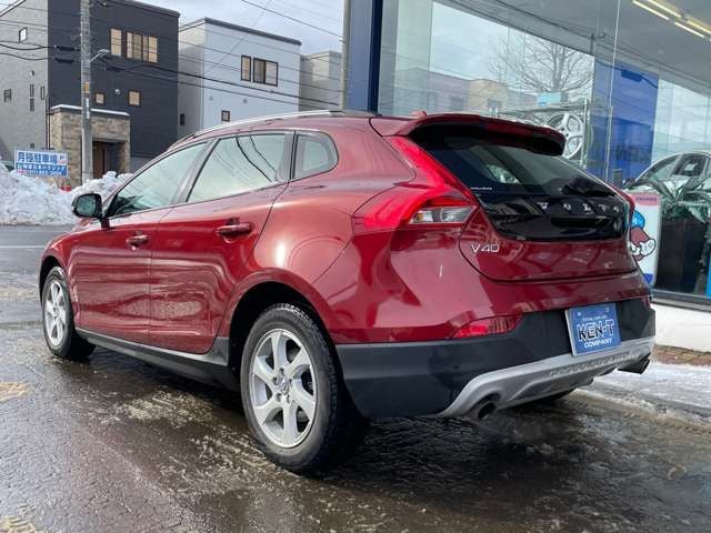 VOLVO VOLVO V40 CROSS COUNTRY 2015