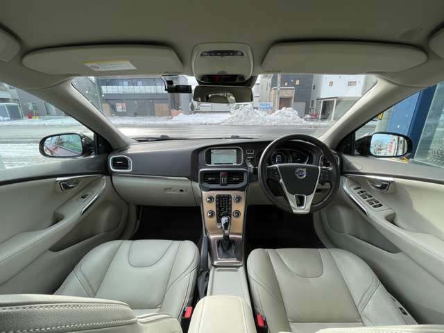 VOLVO VOLVO V40 CROSS COUNTRY 2015