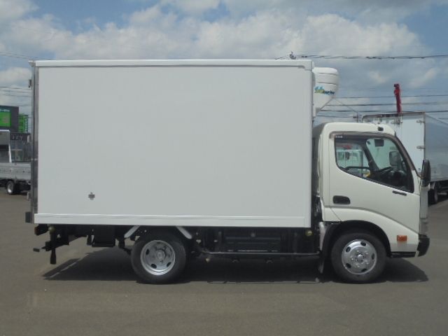 HINO DUTRO 2015