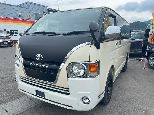 TOYOTA HIACE van 4WD 2018
