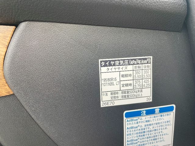 TOYOTA HIACE van 4WD 2018