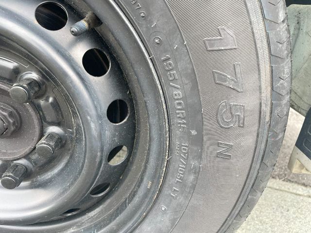 TOYOTA HIACE van 4WD 2018