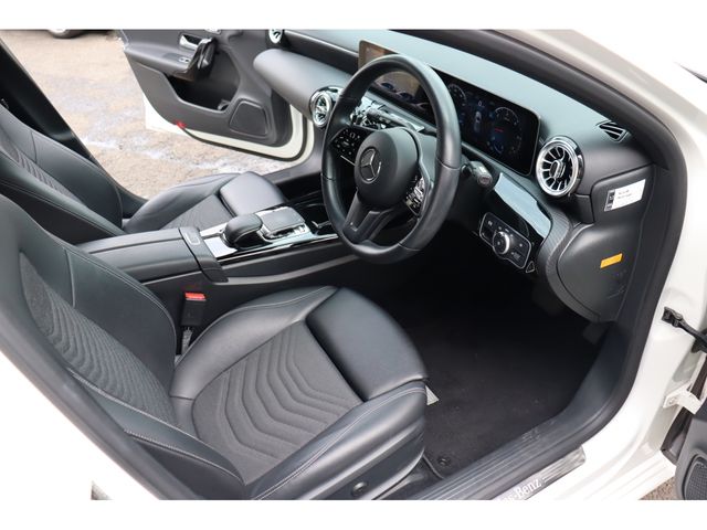 MERCEDES BENZ MERCEDES BENZ A class 2019