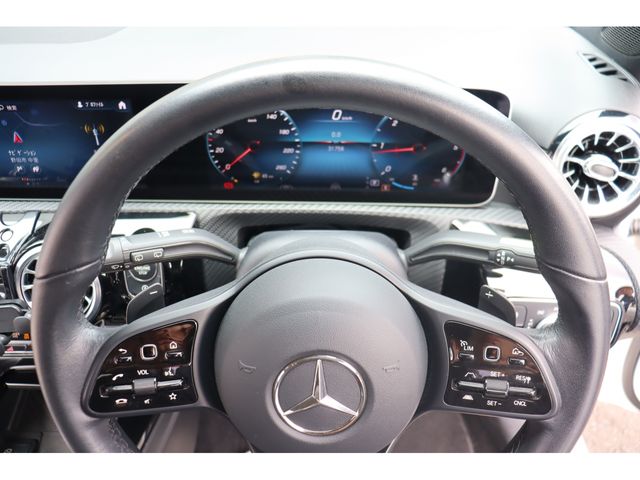 MERCEDES BENZ MERCEDES BENZ A class 2019