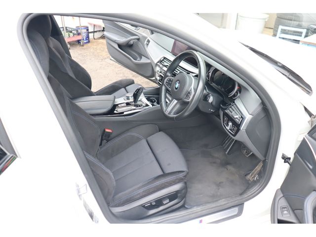 BMW BMW 5series TOURING 2019