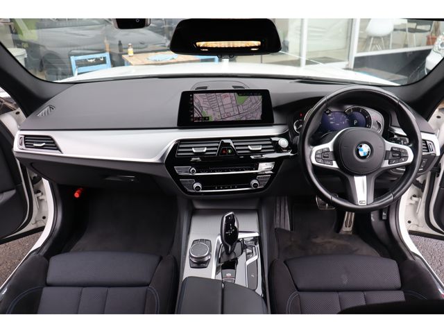 BMW BMW 5series TOURING 2019